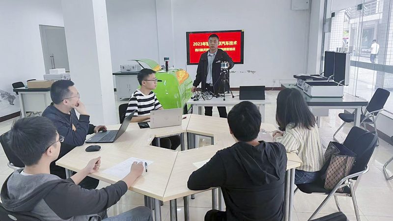 建造师培训冲刺班：价格背后的价值考量